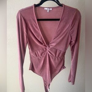 Women’s Mauve Pink Long Sleeve Bodysuit Plunge Neckline size Medium